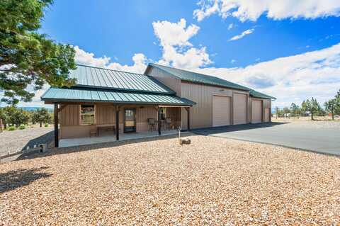 1424 SE Happy Trails Lane, Prineville, OR 97754