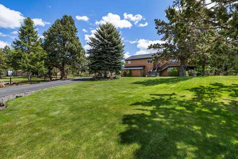 63232 Peterman Lane, Bend, OR 97701