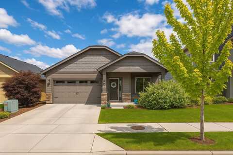2514 NW Ivy Way, Redmond, OR 97756