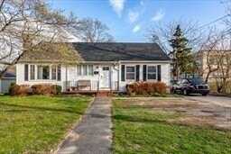 84 Oak St, Brockton, MA 02301