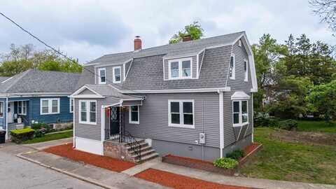9 Garfield St, Dartmouth, MA 02748