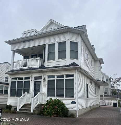 563 Whiting Avenue, Manasquan, NJ 08736