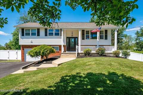 25 Yorktowne Drive, Manalapan, NJ 07726