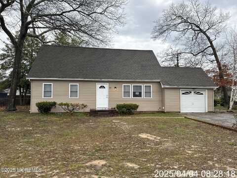 122 Oakwood Place, Forked River, NJ 08731