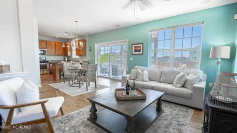 43 W Susquehanna Drive, Little Egg Harbor, NJ 08087