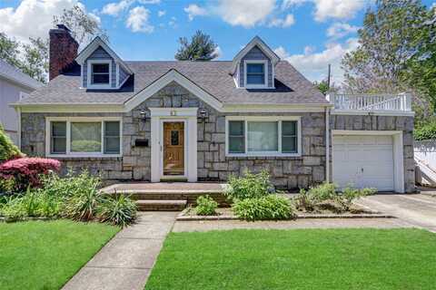 61 Maple Drive, New Hyde Park, NY 11040