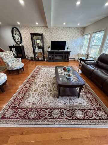 85-62 148th Street, Briarwood, NY 11435