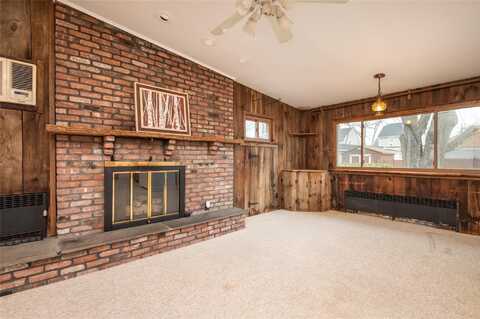 61 Dartmouth Street, Williston Park, NY 11596