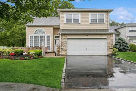 186 Windwatch Drive, Hauppauge, NY 11788
