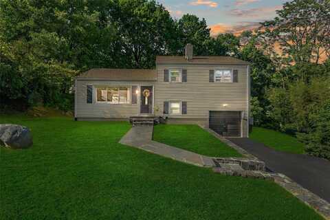 10 Ridge Road, Cortlandt Manor, NY 10567