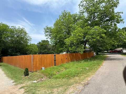504 Sherman Street, Tioga, TX 76271