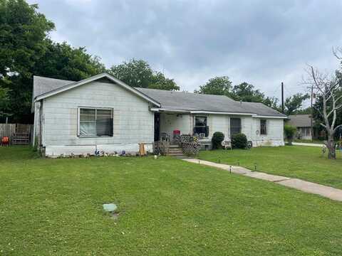 310 W Angeline Street, Groesbeck, TX 76642