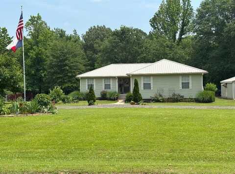 33 County Road 1131, Maud, TX 75567
