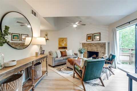7640 W Greenway Boulevard, Dallas, TX 75209