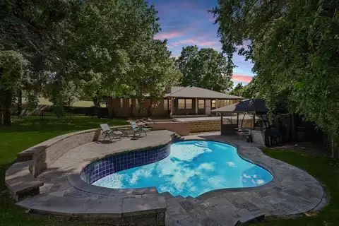 175 E Pleasant Run Road, Cedar Hill, TX 75104