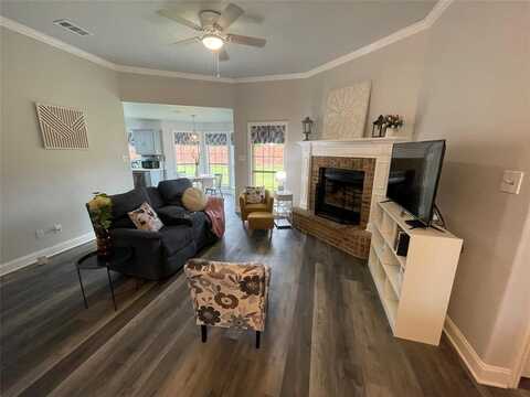 2004 Willowcrest, Kaufman, TX 75142