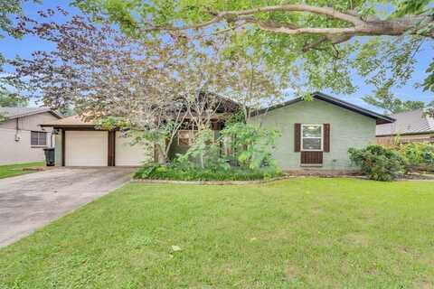 804 Livingston Drive, Hurst, TX 76053