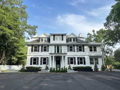 87 Wheatley Road, Old Westbury, NY 11568