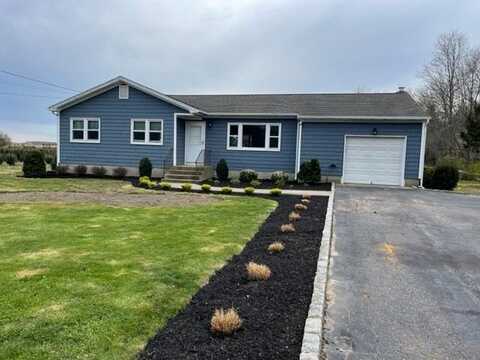 765 Herricks Lane, Jamesport, NY 11901