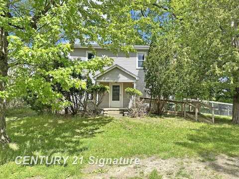 5207 S Whiteville, Mount Pleasant, MI 48858