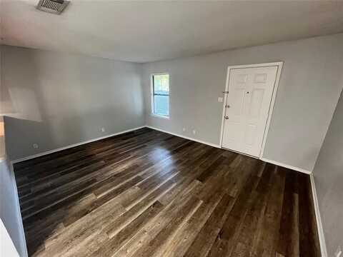 906 N Austin Street, Denton, TX 76201