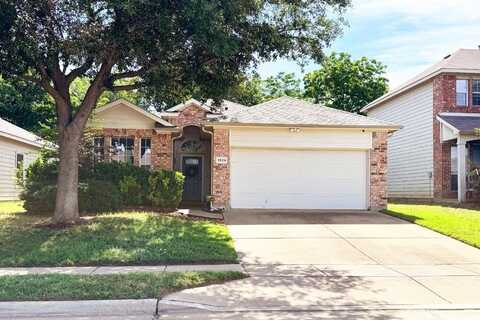 1029 Fairweather Drive, Fort Worth, TX 76120