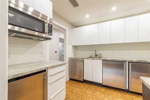 2732 Mateur Street, Dallas, TX 75211