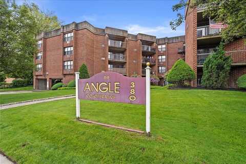 380 Fulton Street, Farmingdale, NY 11735