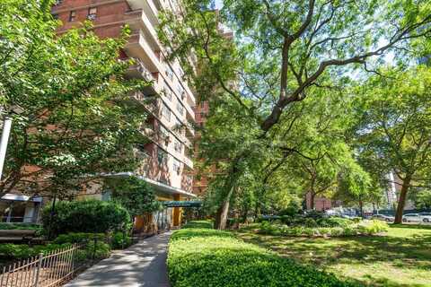 212 East Broadway, New York (Manhattan), NY 10002