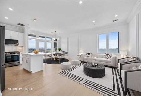 90 Bay Street Landing, Staten Island, NY 10301