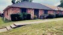 66 W Mountain Creek Drive, Grand Prairie, TX 75052