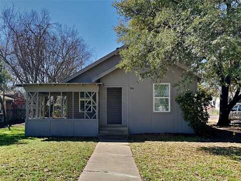 908 Forrest Avenue, Cleburne, TX 76033