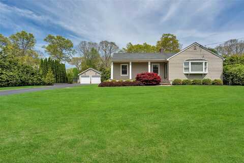 223 Larch Lane, Smithtown, NY 11787