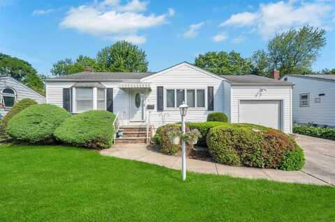 383 Old Country Road, Deer Park, NY 11729