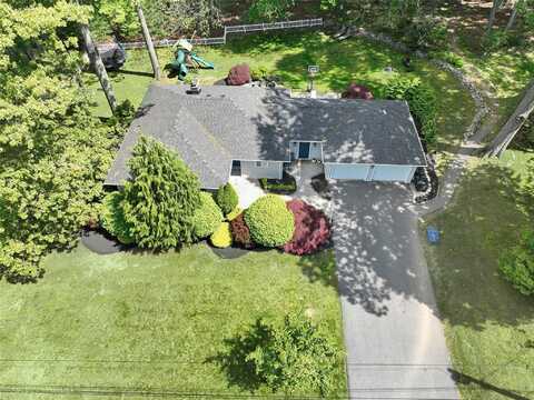 18 Oakwood Terrace, Spring Valley, NY 10977