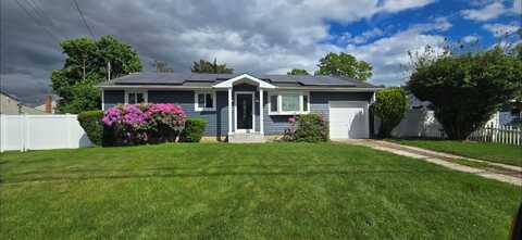 73 Lincoln Avenue, Deer Park, NY 11729