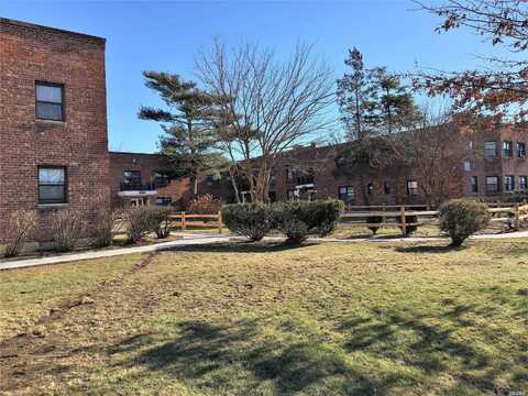 112 Division Avenue, Levittown, NY 11756