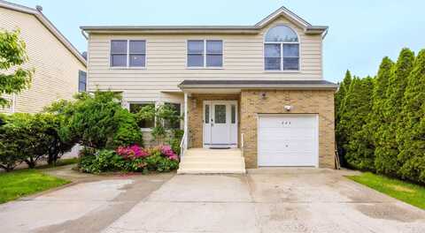 247 Marcus Avenue, New Hyde Park, NY 11040