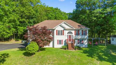 42 Bell Drive, Highland, NY 12528