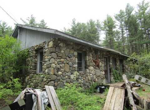 33 Log N Rock Road, Eliot, ME 03442
