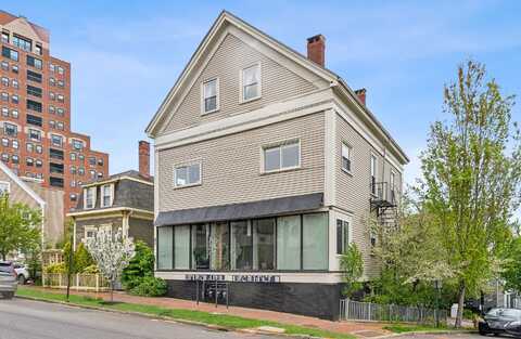 377 Cumberland Avenue, Portland, ME 04101