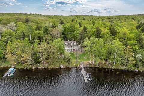 700 Pond Road, Saint Albans, ME 04971