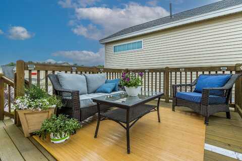 35 Barefoot Cottage Road, Wells, ME 04090