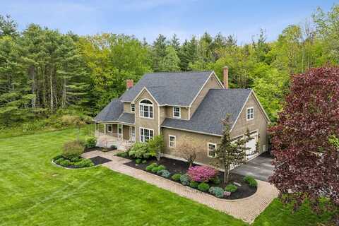31 Green Trees Drive, Gorham, ME 04038