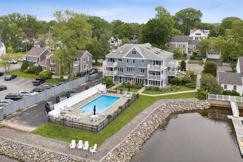 47 Ocean Avenue, Kennebunkport, ME 04046