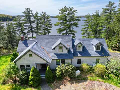 20 Eagle Point Road, Bath, ME 04530