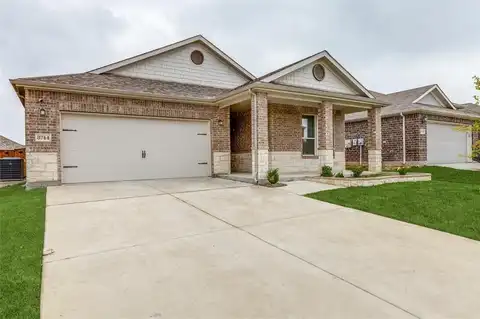 8744 Sleepy Daisy Drive, Fort Worth, TX 76131