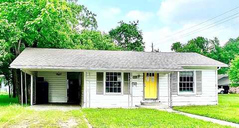 801 W State Street, Groesbeck, TX 76642