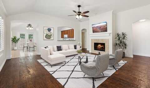 9709 Maryville Lane, Fort Worth, TX 76108