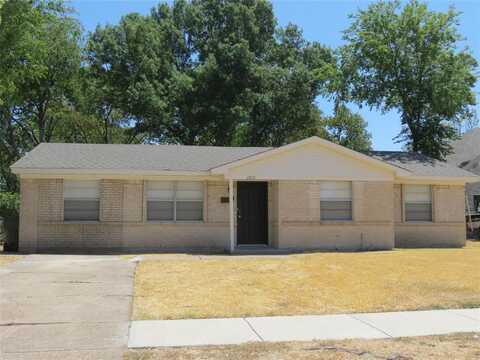 2212 Arcady Lane, Lancaster, TX 75134